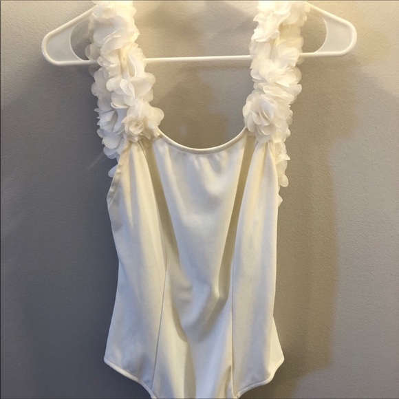 Floral shoulder bodysuit - Picture 1 of 3